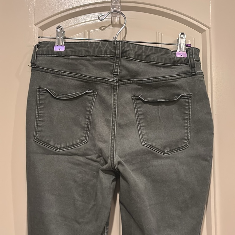 Army green high rise skinny jeans - Picture 5 of 5